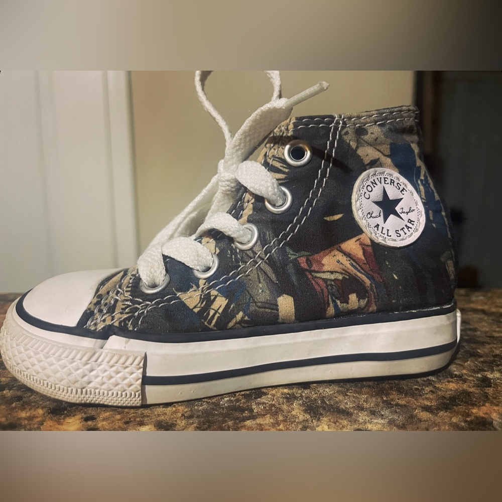 Converse All Star "Dark Knight"
Batman Chuck Taylor